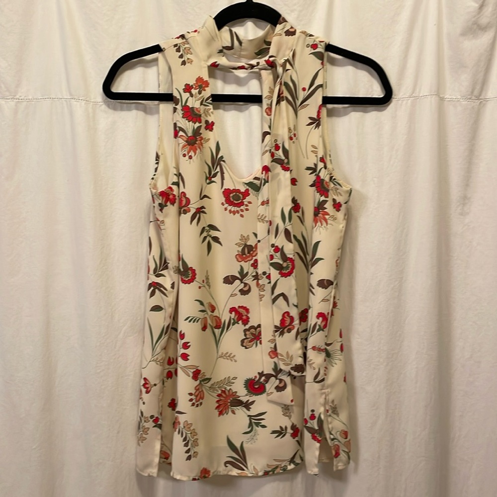 Lovely high neck flowy tank